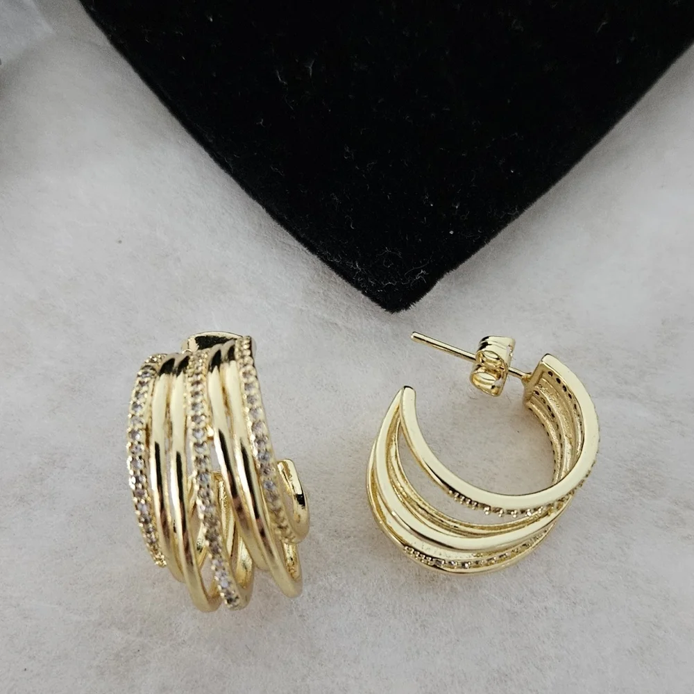 Elegant Crystal Gold Pierced Hoop Earrings With Dust Bag